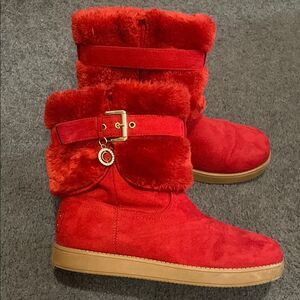 Women's GBG Los Angeles Red Faix Fur-Lined Boots Size 6